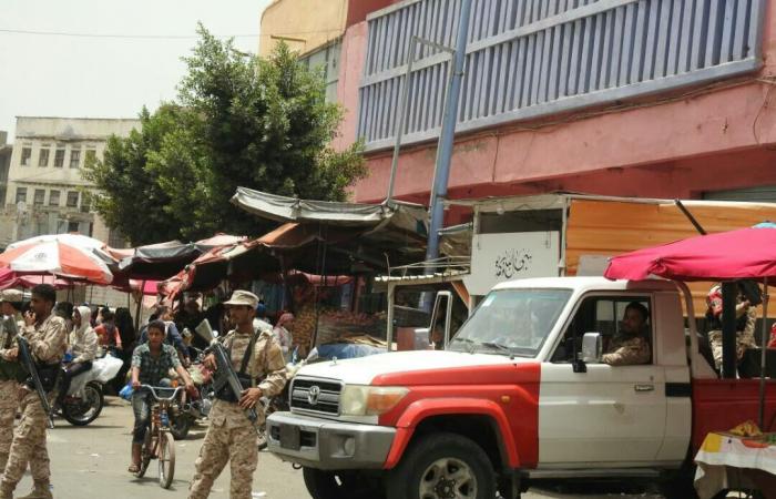 اغتيال ضابط وإصابة جندي في مدينة تعز